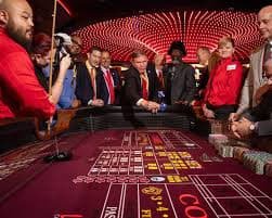 Fitur bonus dan putaran gratis yang dapat dipicu Fitur bonus dan putaran gratis Diamond Empire